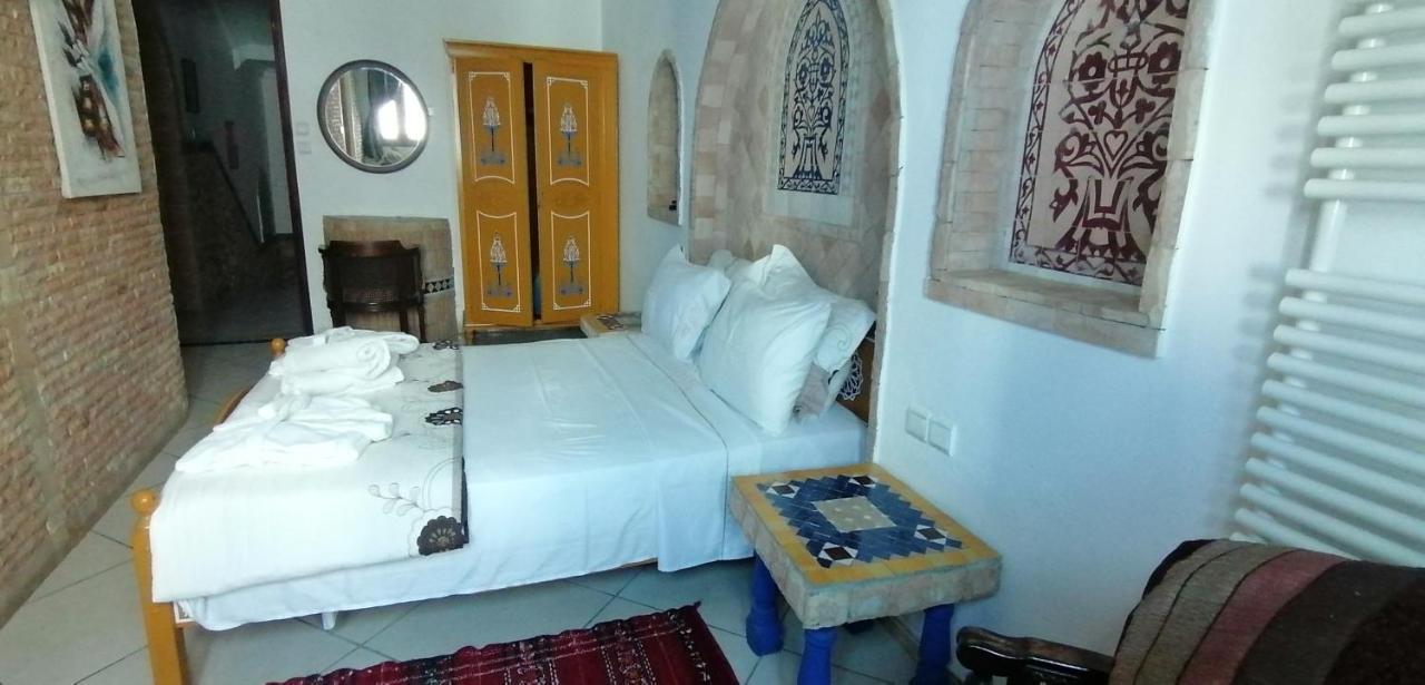 Pasta Plaza Hotel Asilah Exterior photo