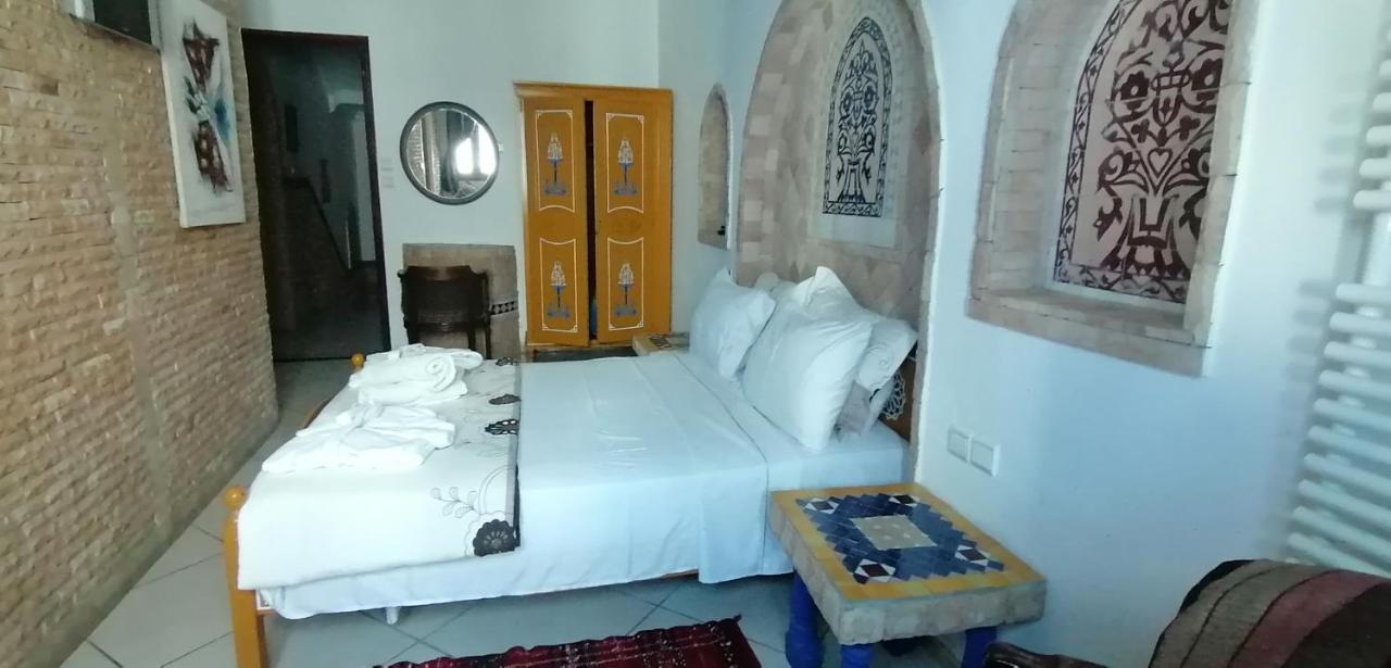 Pasta Plaza Hotel Asilah Exterior photo