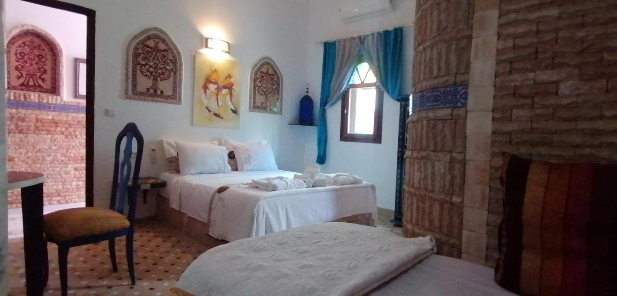 Pasta Plaza Hotel Asilah Room photo
