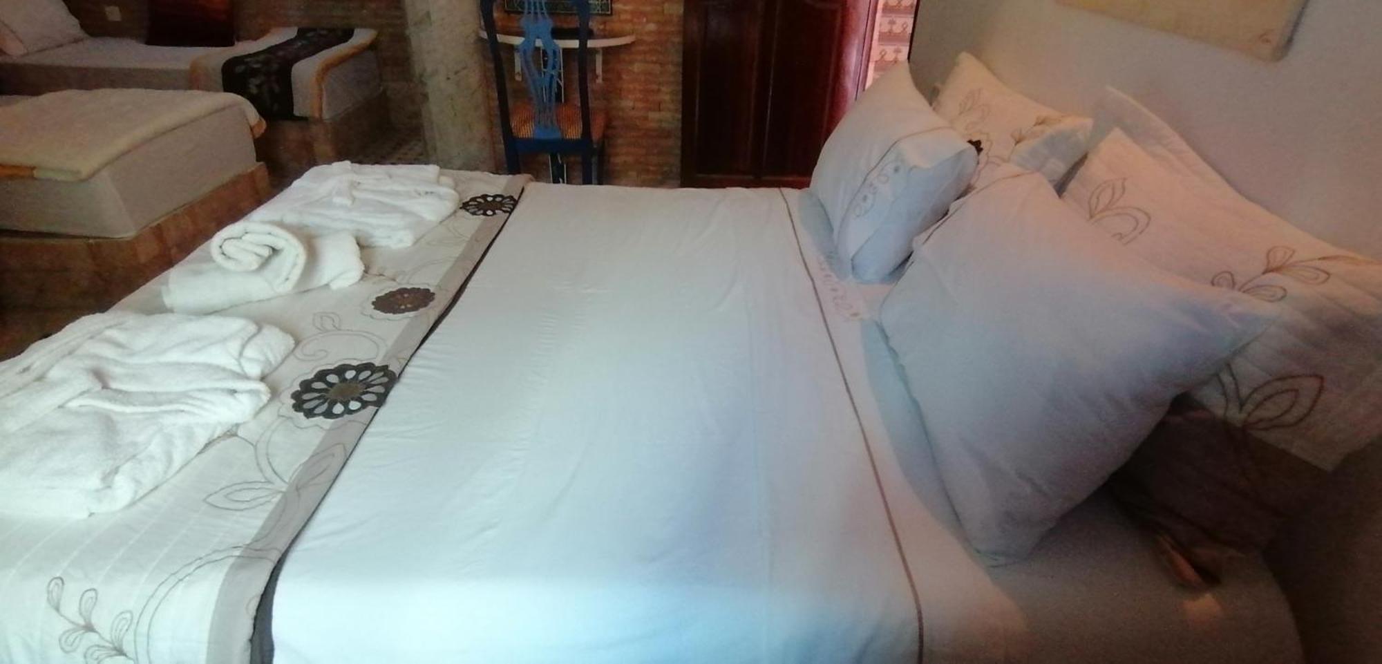 Pasta Plaza Hotel Asilah Room photo