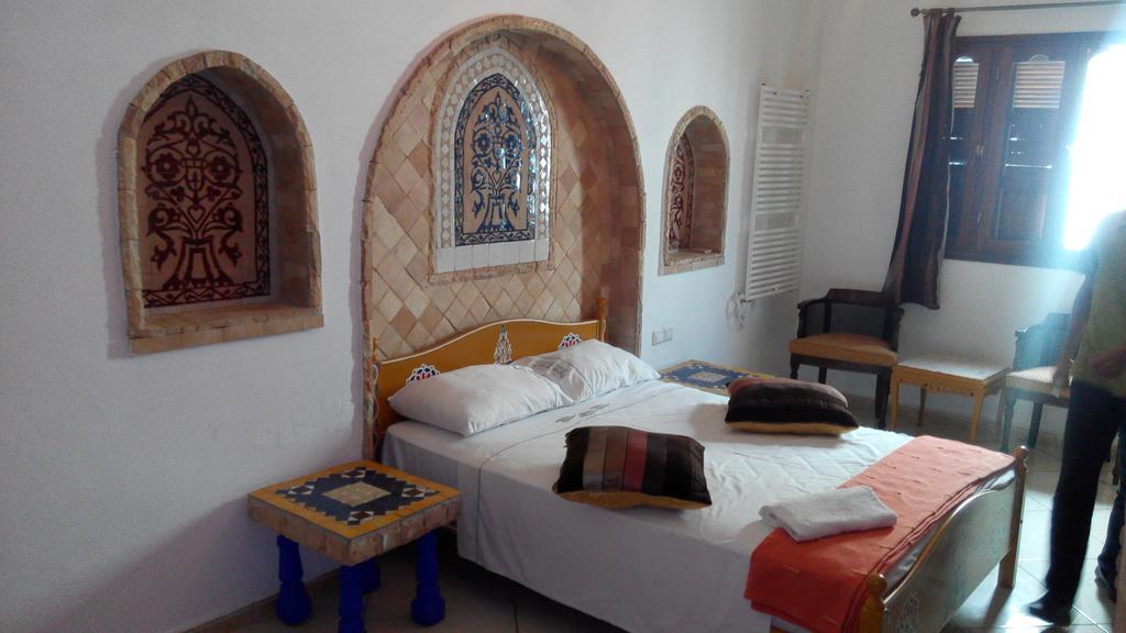 Pasta Plaza Hotel Asilah Exterior photo