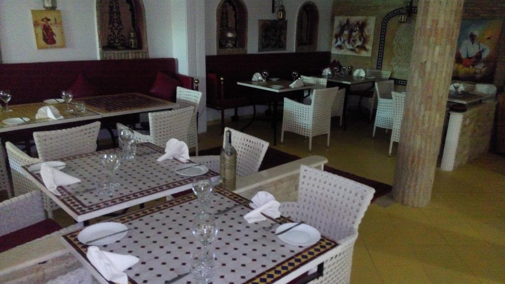 Pasta Plaza Hotel Asilah Exterior photo