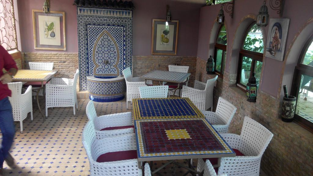 Pasta Plaza Hotel Asilah Exterior photo