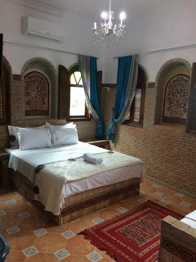Pasta Plaza Hotel Asilah Exterior photo