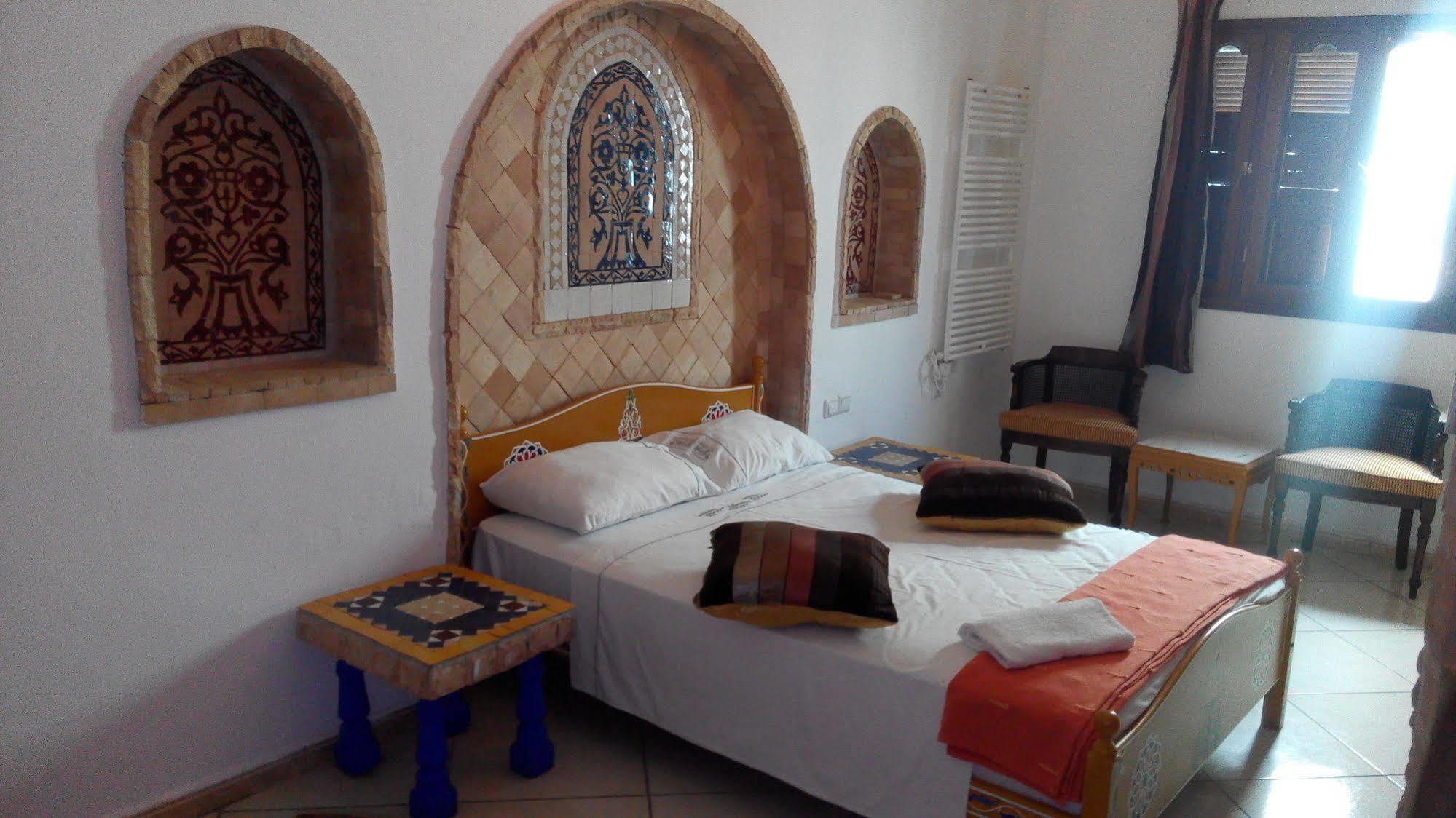 Pasta Plaza Hotel Asilah Exterior photo