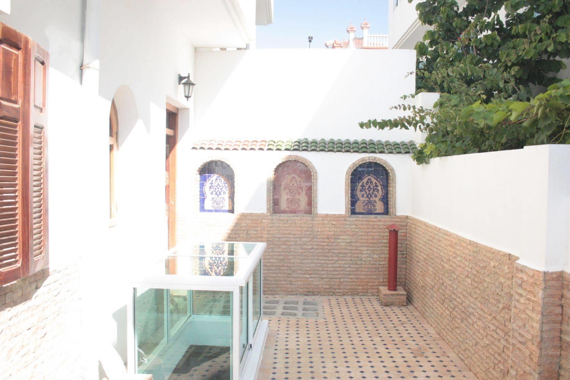 Pasta Plaza Hotel Asilah Exterior photo